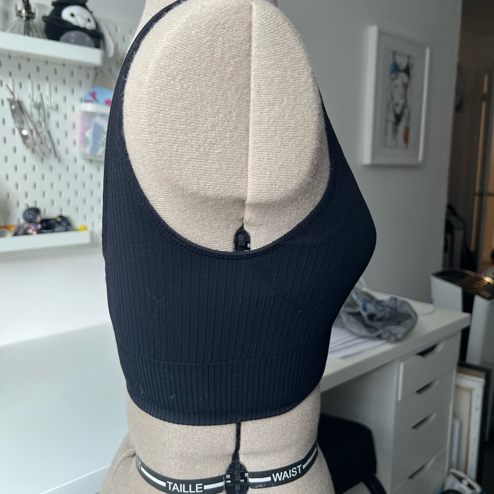 Black Ribbed Sports Bra - Picture 2 of 4